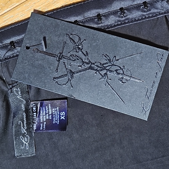 La Femme en Noir Southern Gothic Lace Bustier - Picture 7 of 13